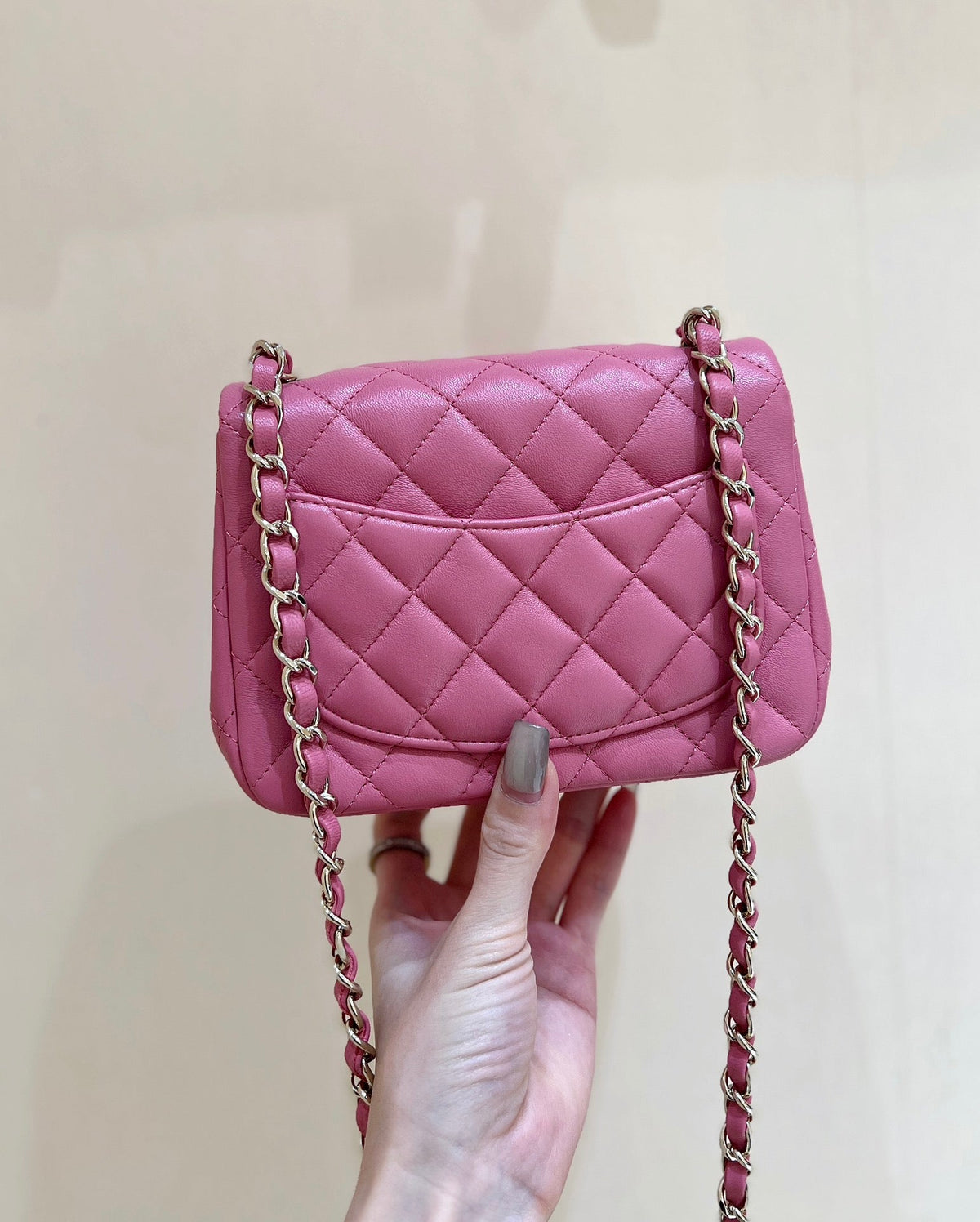 Chanel 25S Flap Bag 17 cm in Pink Lambskin with Gold Hardware