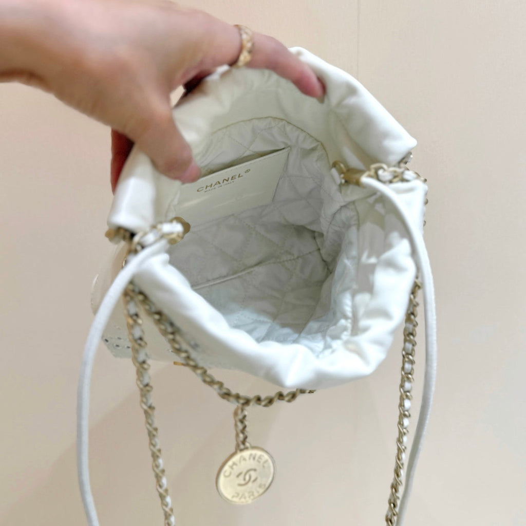 Chanel 25S Mini Bag 20 in Ivory Lambskin