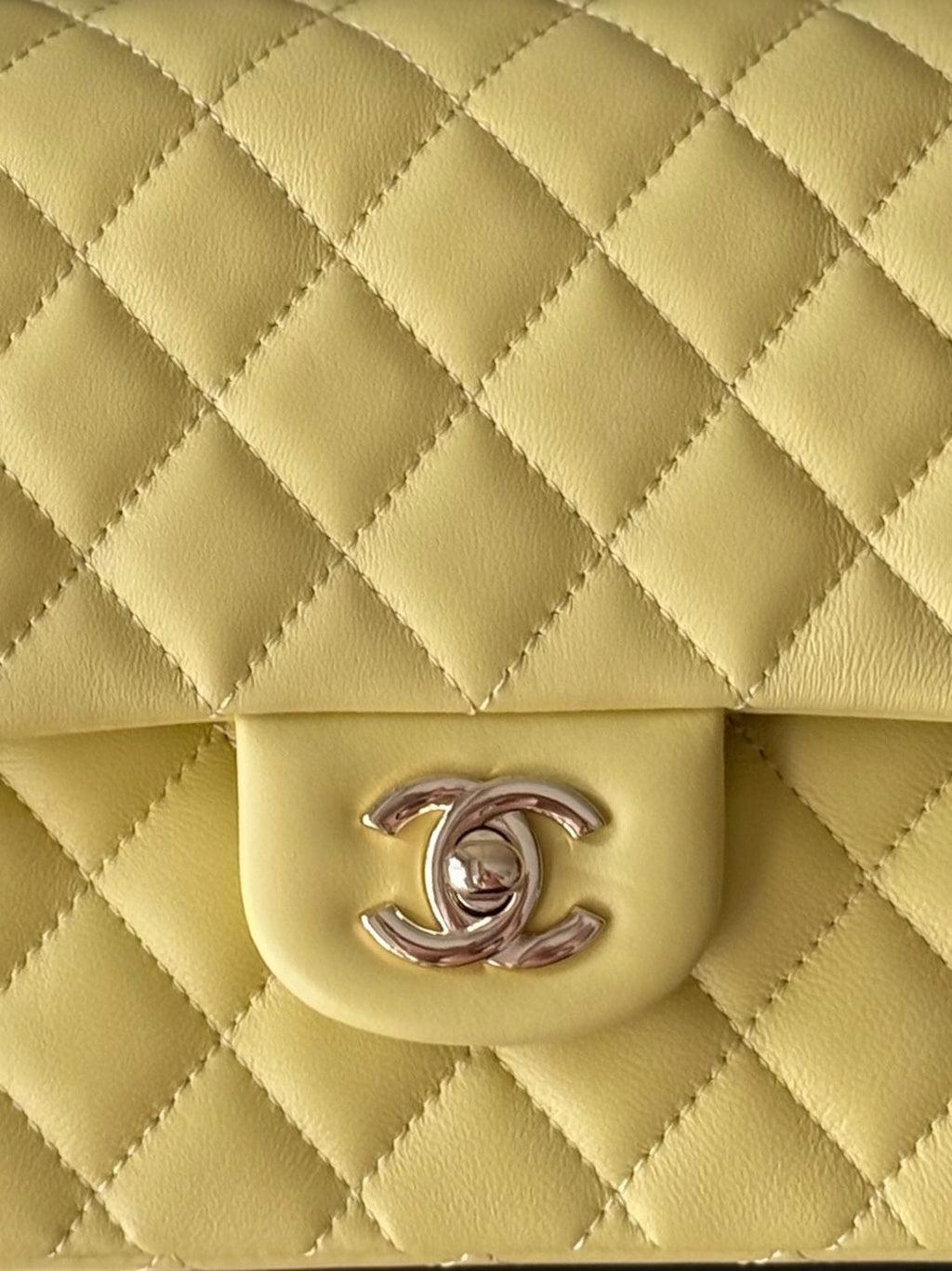Chanel 25S Classic Flap Bag 25 cm in Light Yellow Lambskin with Gold Hardware