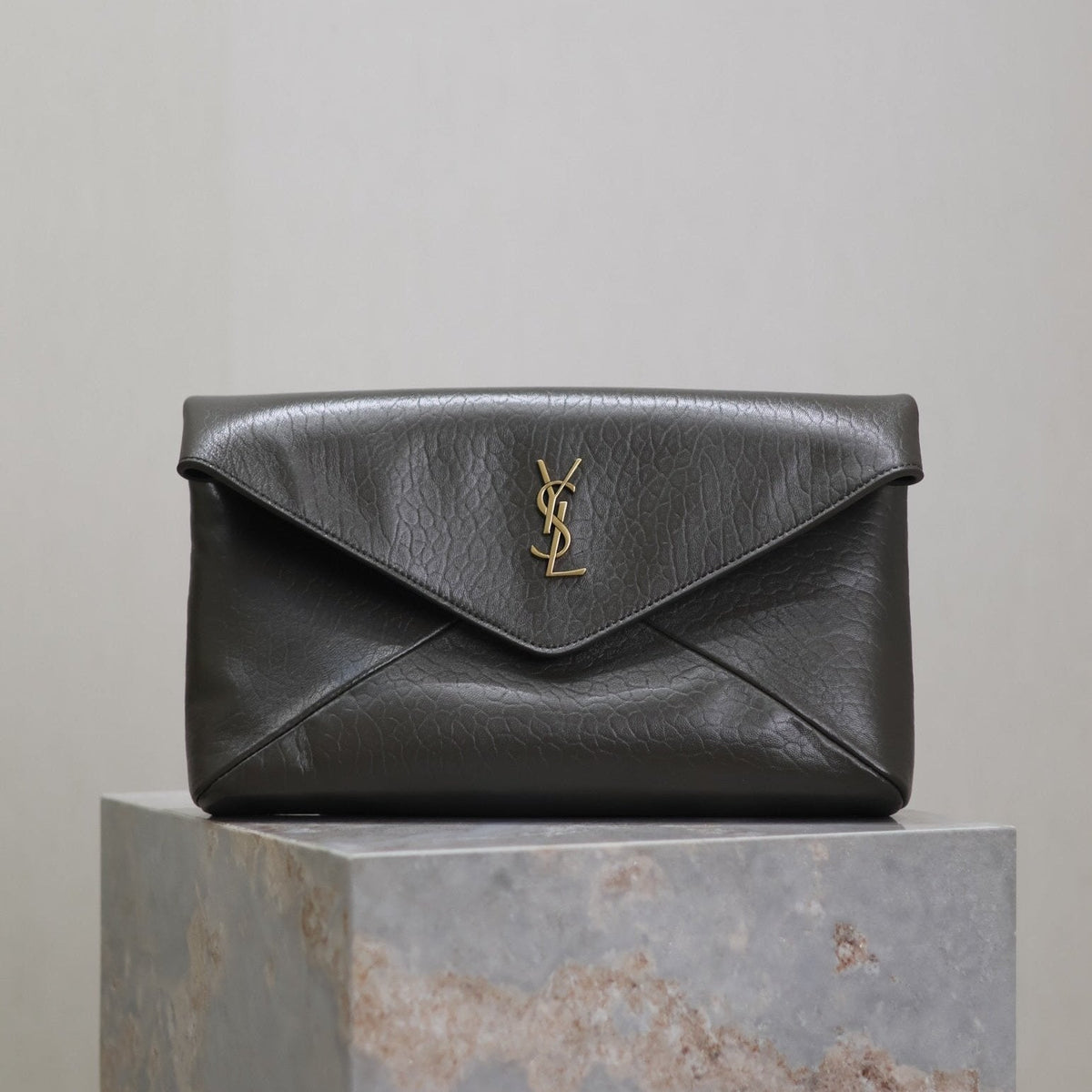 Saint Laurent Envelope Clutch 29 in Kombu Green Lambskin Copper Logo