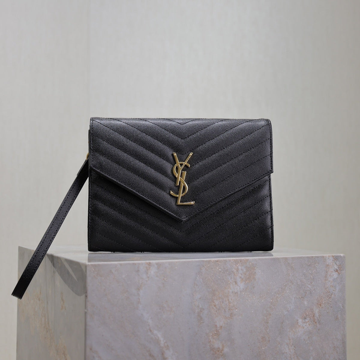 Saint Laurent Cassandre Clutch 21 in Black Lambskin Gold Hardware