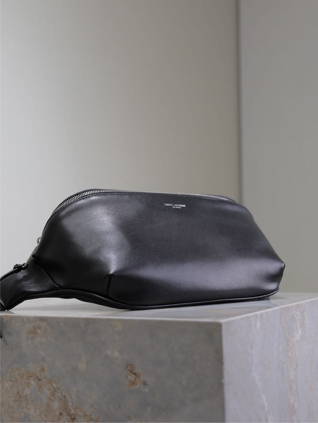 Saint Laurent Classic Crossbody Bag 26 in Black Lambskin