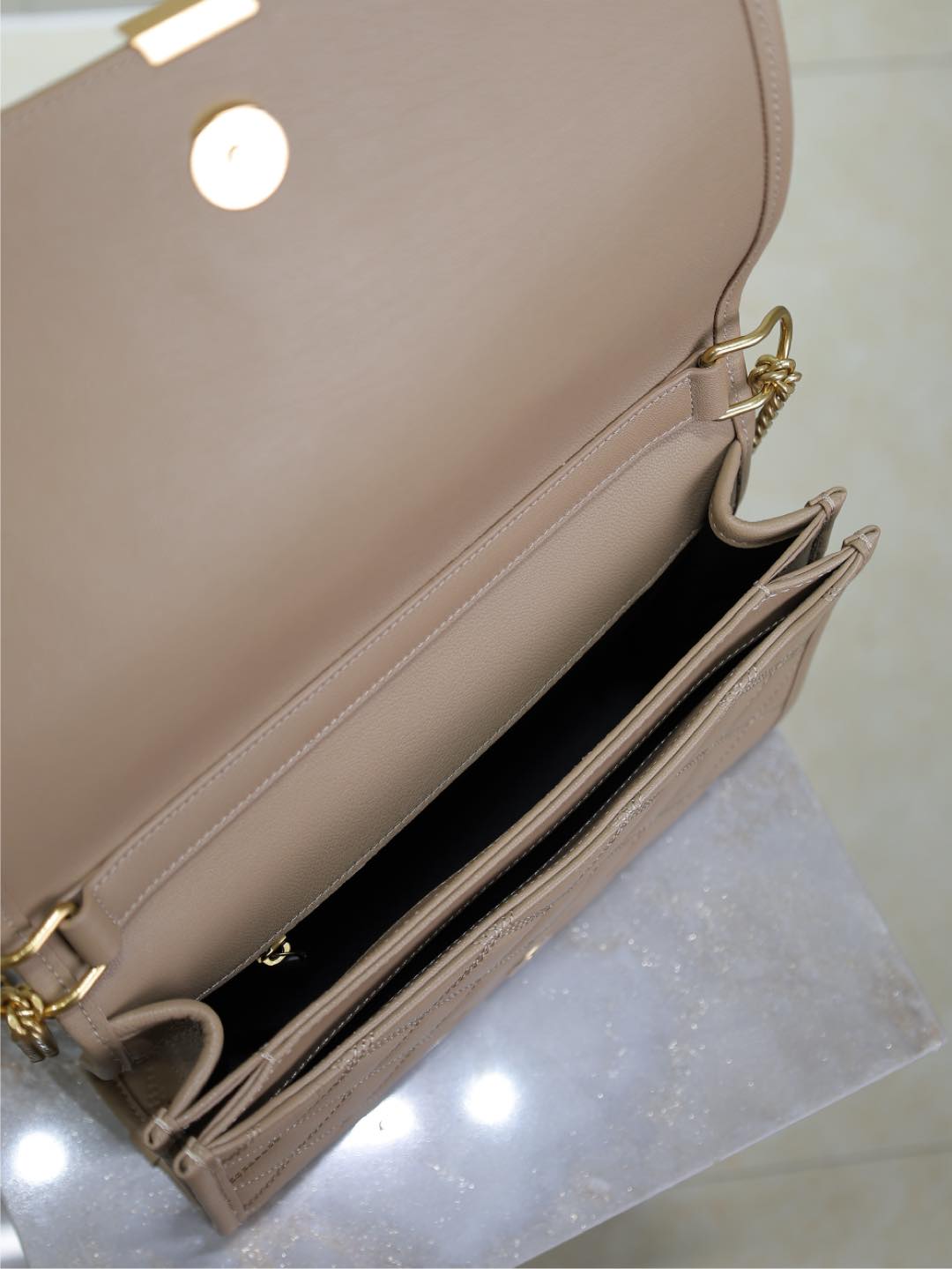 Saint Laurent Becky 25 in Medium Brown Quilted Lambskin Gold Hardware Bag