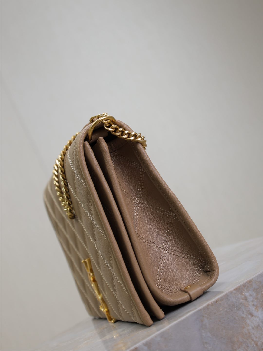 Saint Laurent Becky 25 in Medium Brown Quilted Lambskin Gold Hardware Bag