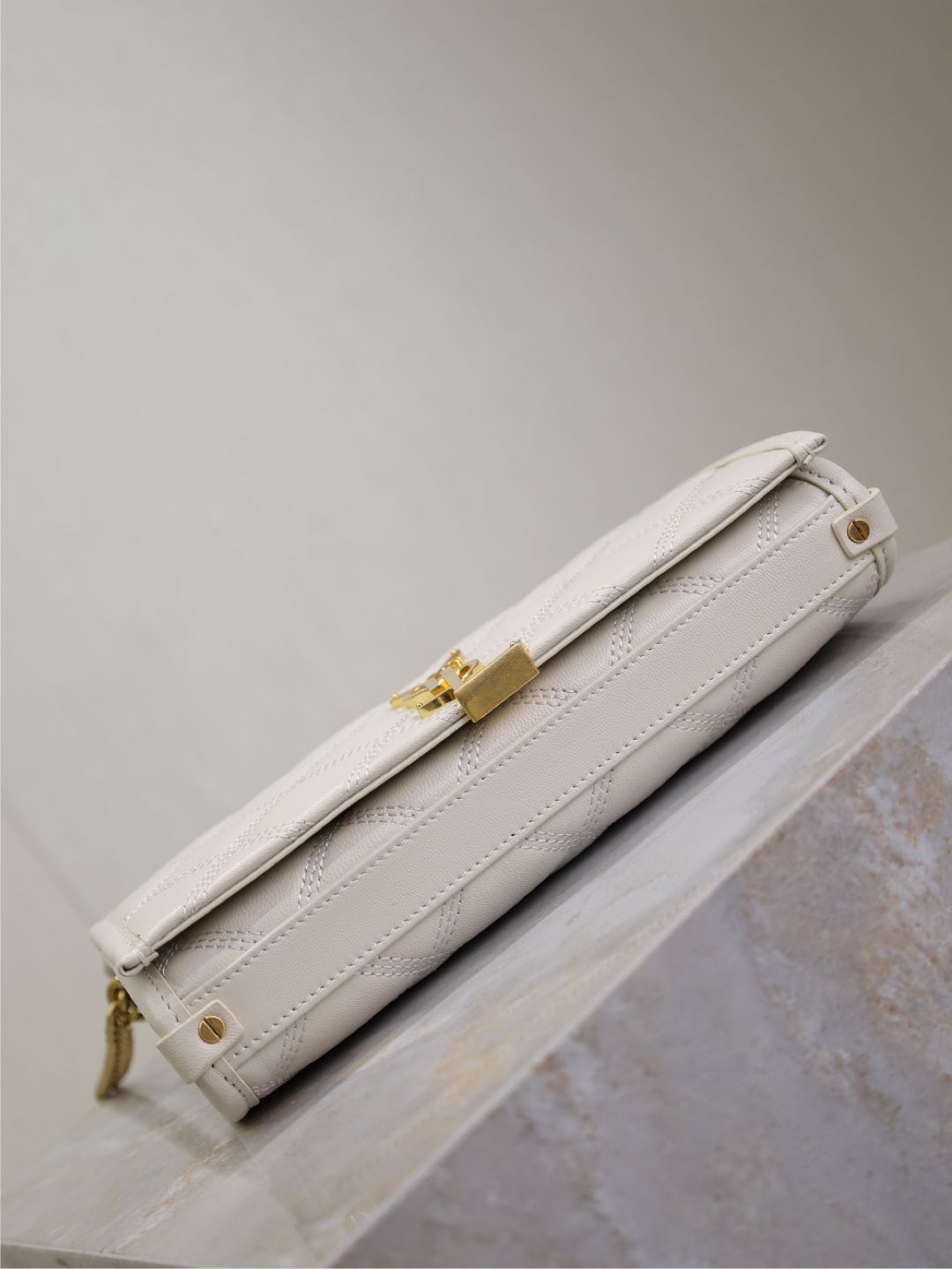 Saint Laurent Becky 22 in White Quilted Lambskin Gold Hardware Bag