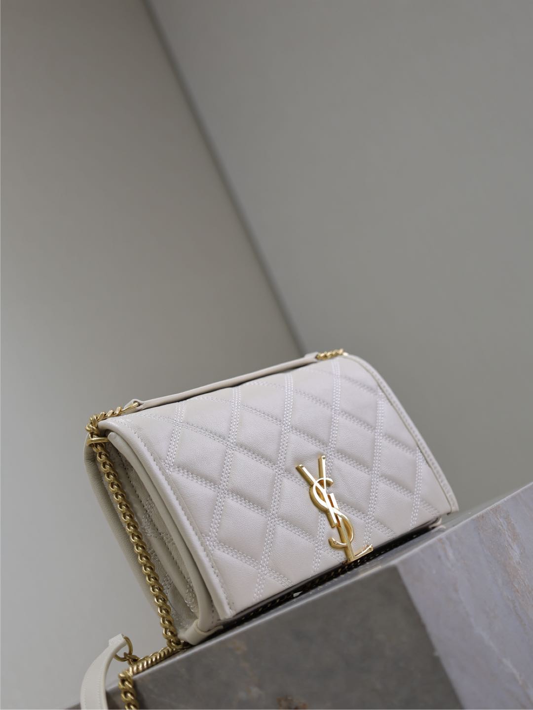 Saint Laurent Becky 22 in White Quilted Lambskin Gold Hardware Bag