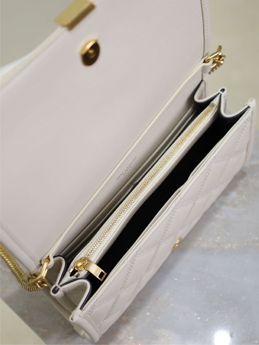 Saint Laurent Becky 22 in White Quilted Lambskin Gold Hardware Bag