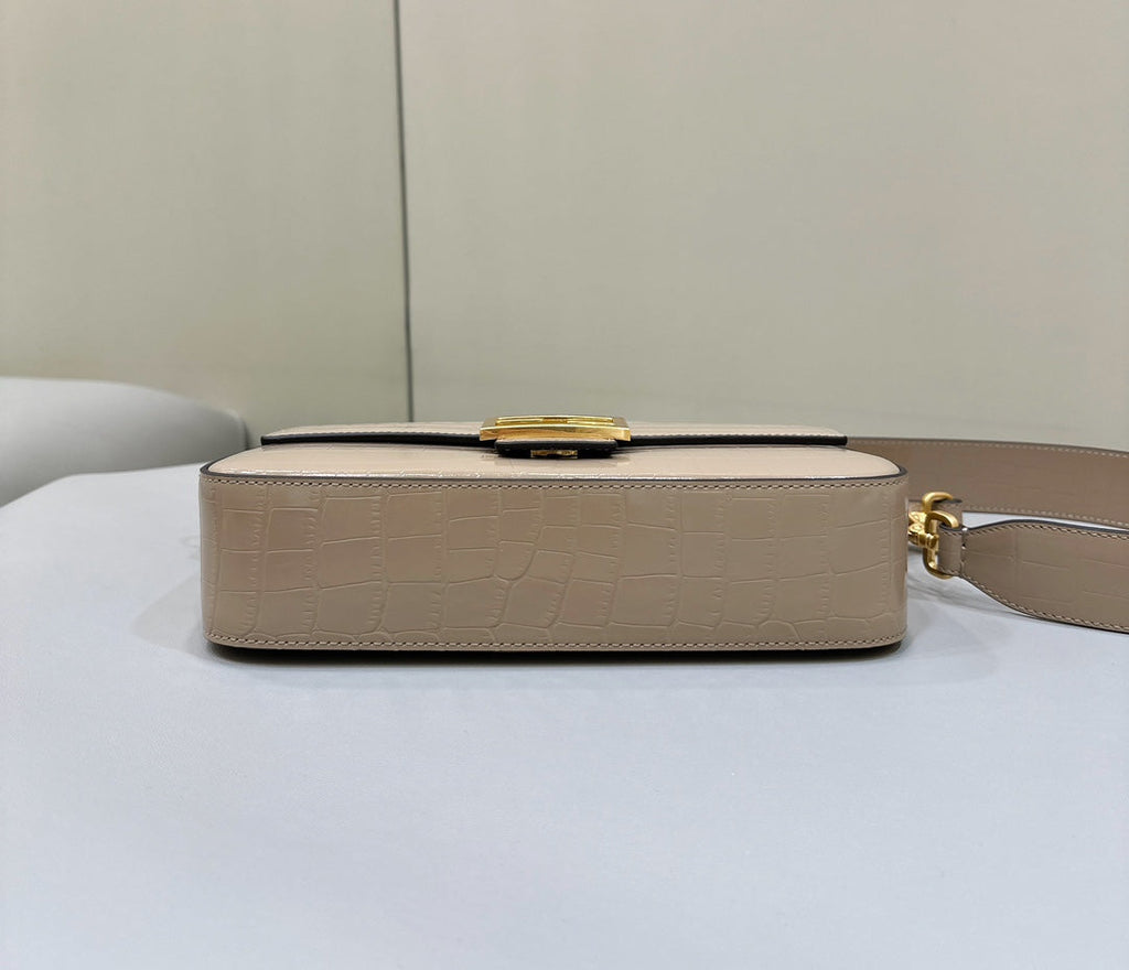 Fendi Baguette 27 Bag in Sand Beige Calfskin with Gold Hardware
