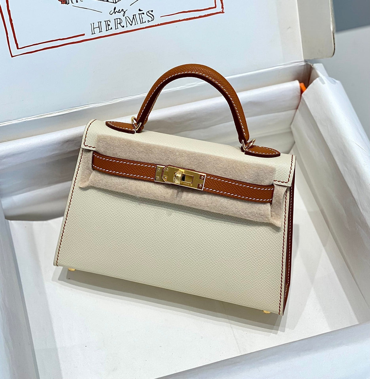 Hermes Kelly Mini 20 White Golden Brown Epsom Gold Hardware Bag