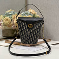 Dior 30 Montaigne 13 24X24X9.5cm Blue Oblique Embroidery Bag