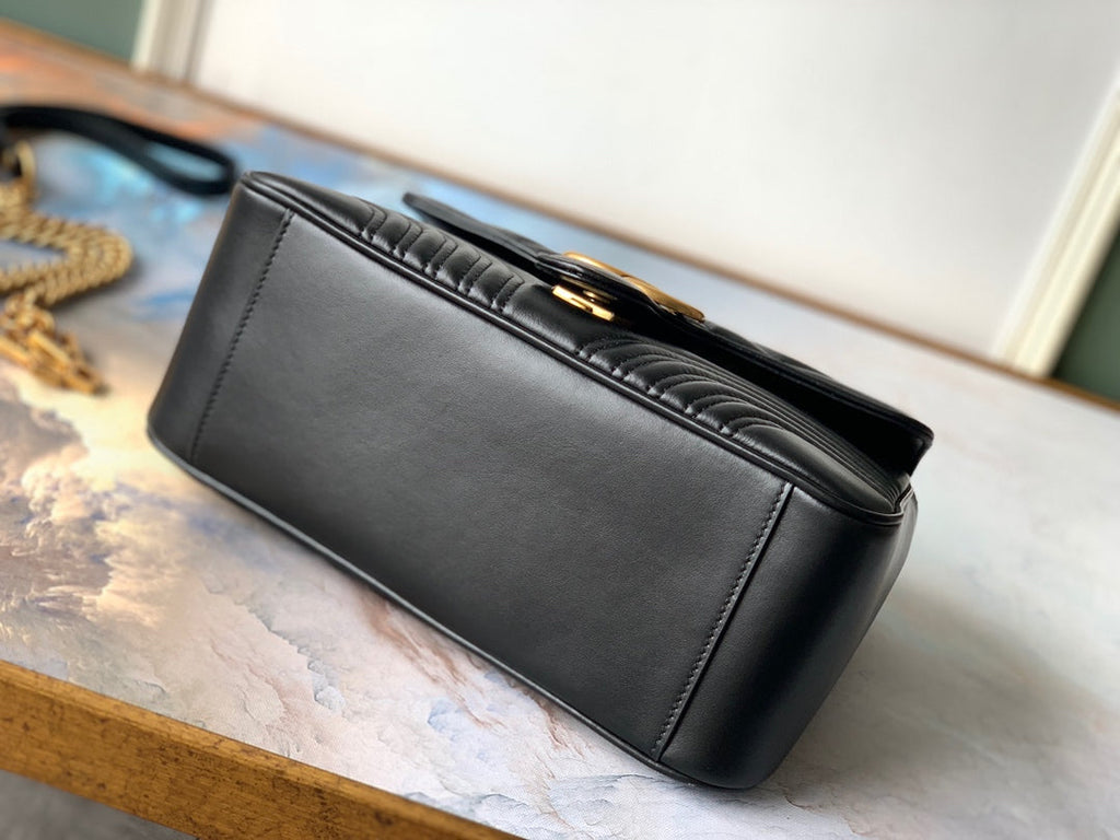 Gucci Marmont 26.5cm Black Calfskin Gold Hardware Bag