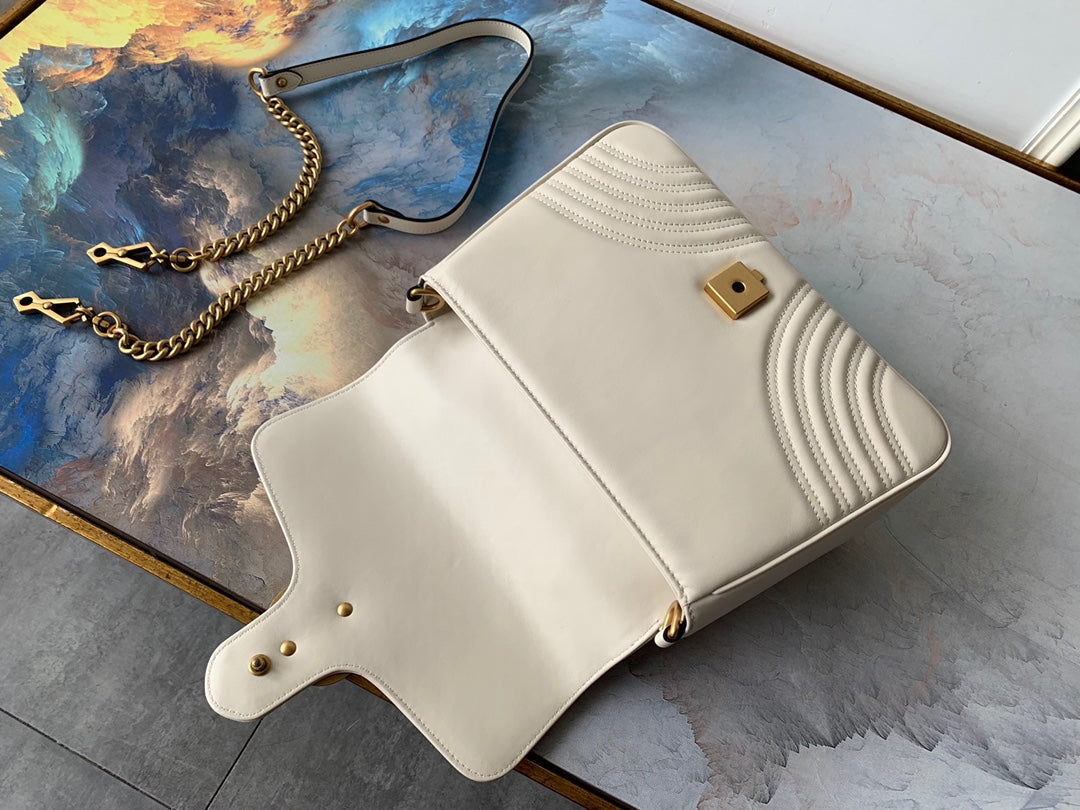 Gucci Marmont 26.5cm White Calfskin Gold Hardware Bag