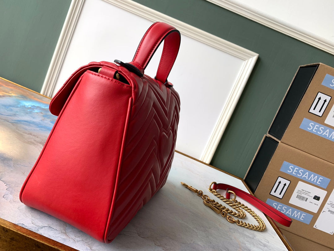 Gucci Marmont 26.5cm Red Calfskin Gold Hardware Bag