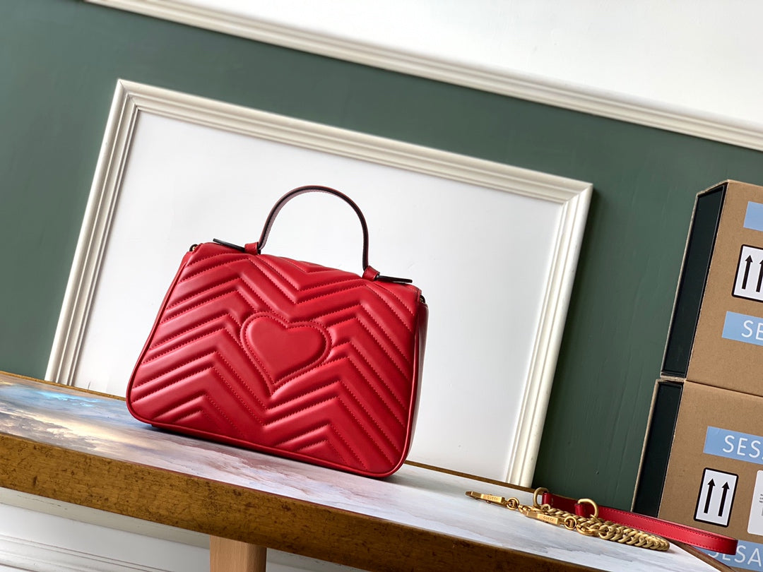 Gucci Marmont 26.5cm Red Calfskin Gold Hardware Bag