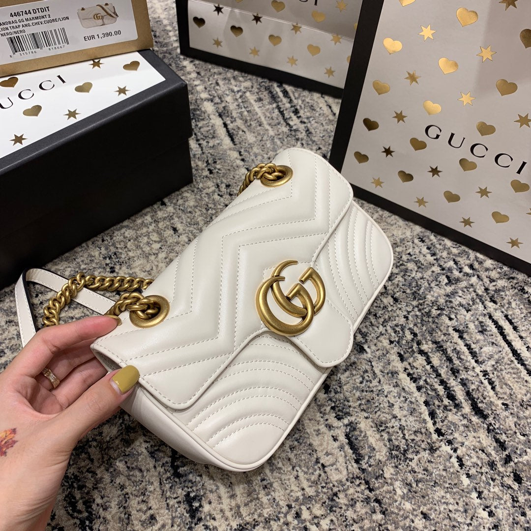Gucci Marmont 22cm White Calfskin Gold Hardware Bag