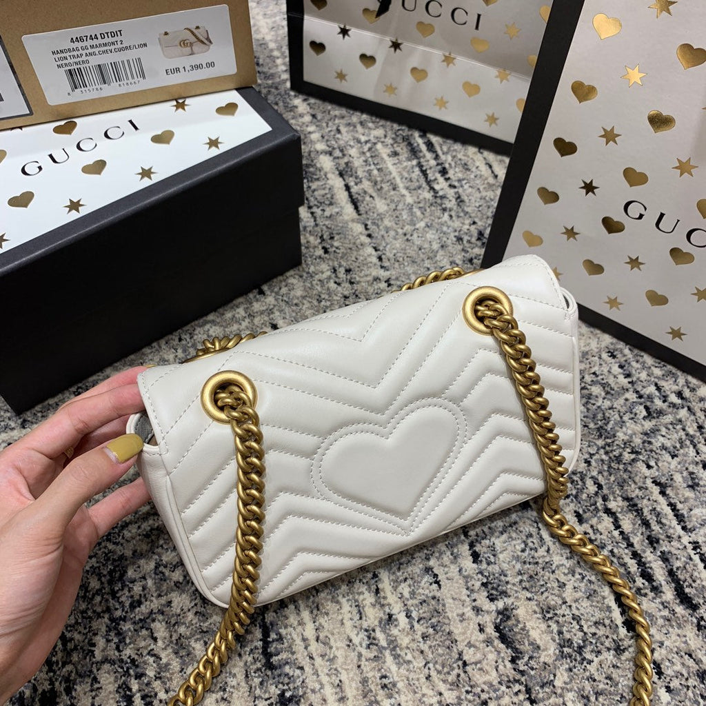 Gucci Marmont 22cm White Calfskin Gold Hardware Bag