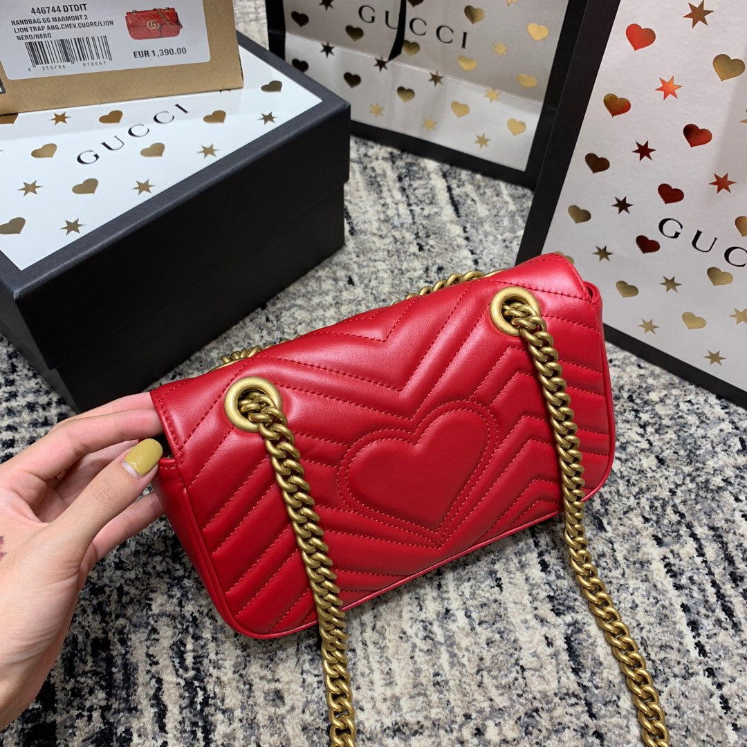 Gucci Marmont 22cm Red Calfskin Gold Hardware Bag