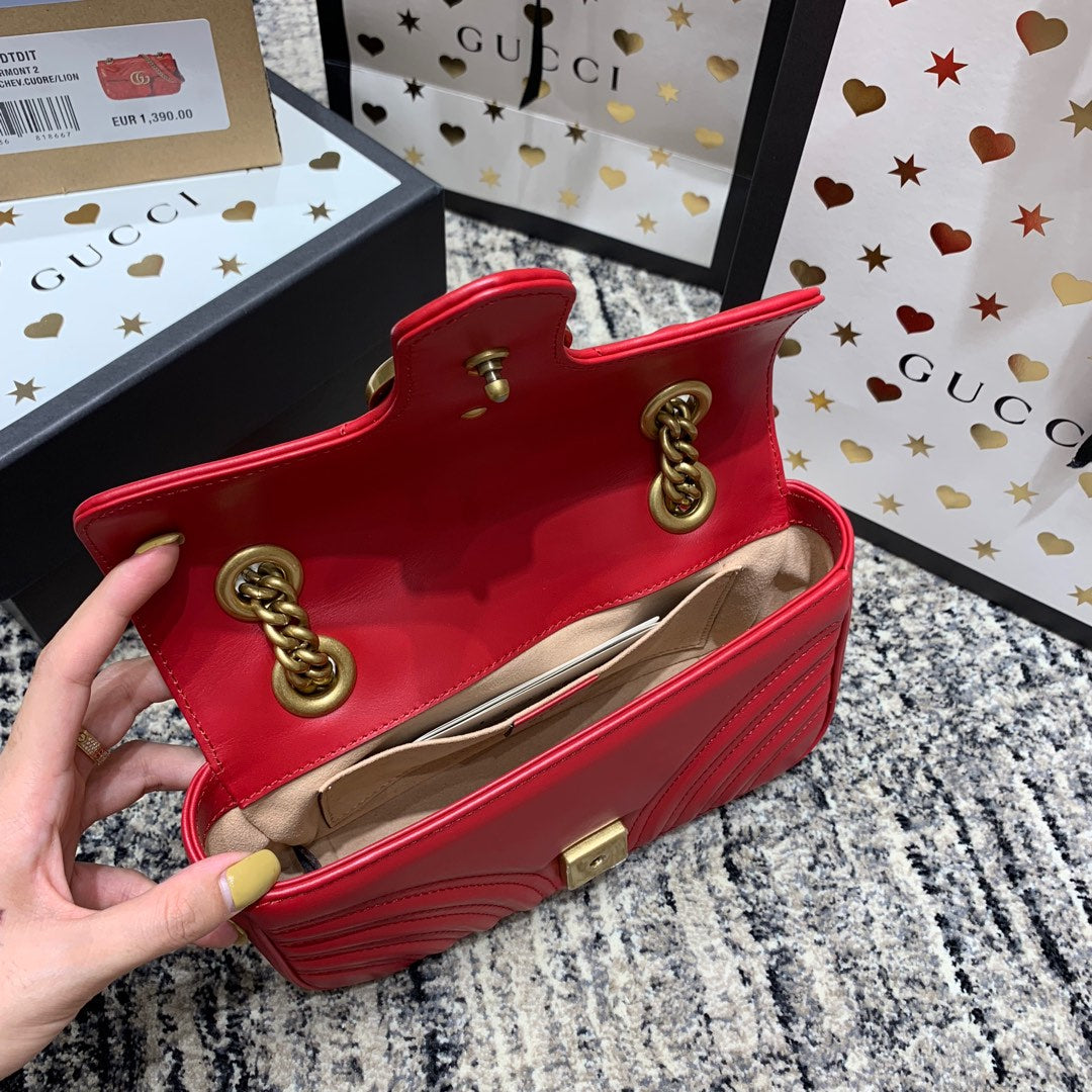 Gucci Marmont 22cm Red Calfskin Gold Hardware Bag