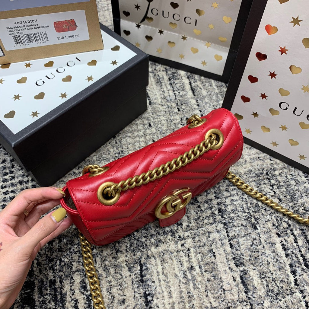 Gucci Marmont 22cm Red Calfskin Gold Hardware Bag