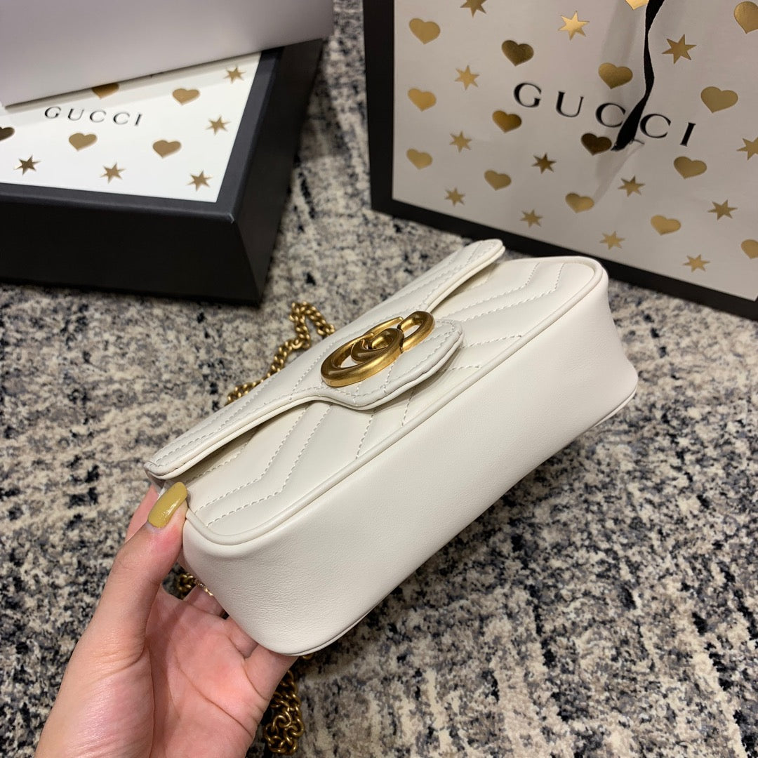Gucci Marmont Mini 16.5cm White Calfskin Gold Hardware Bag