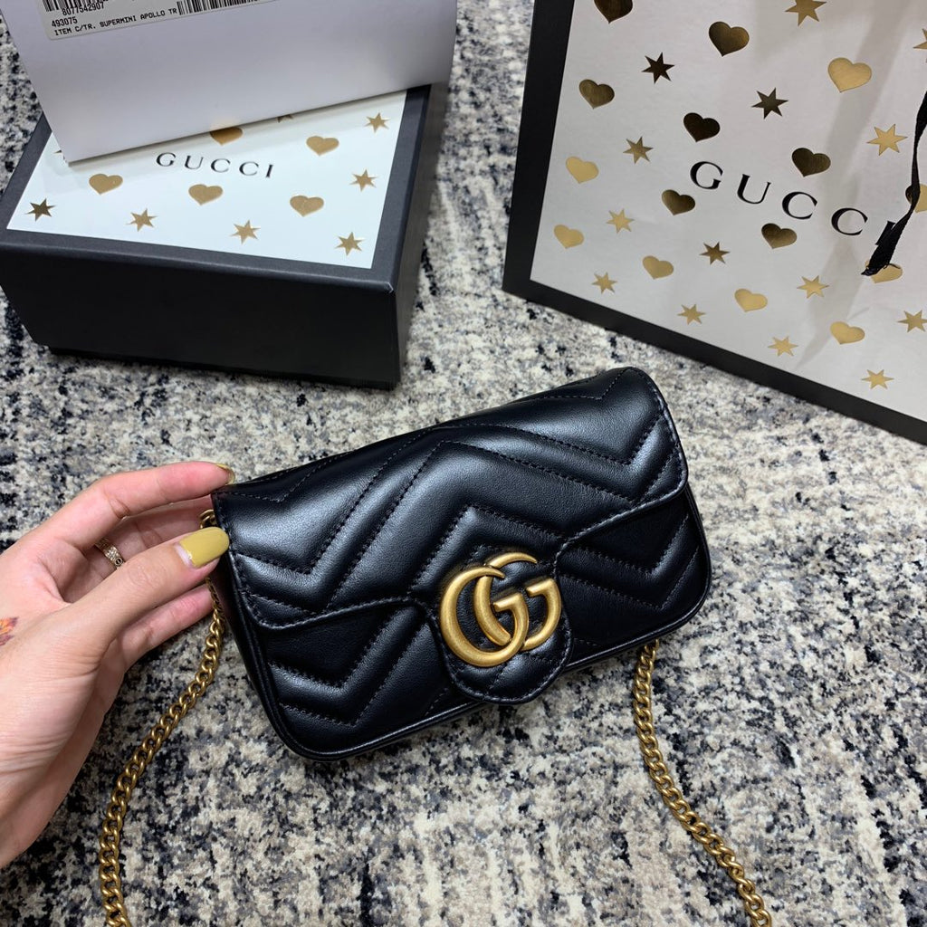 Gucci Marmont Mini 16.5cm Black Calfskin Gold Hardware Bag