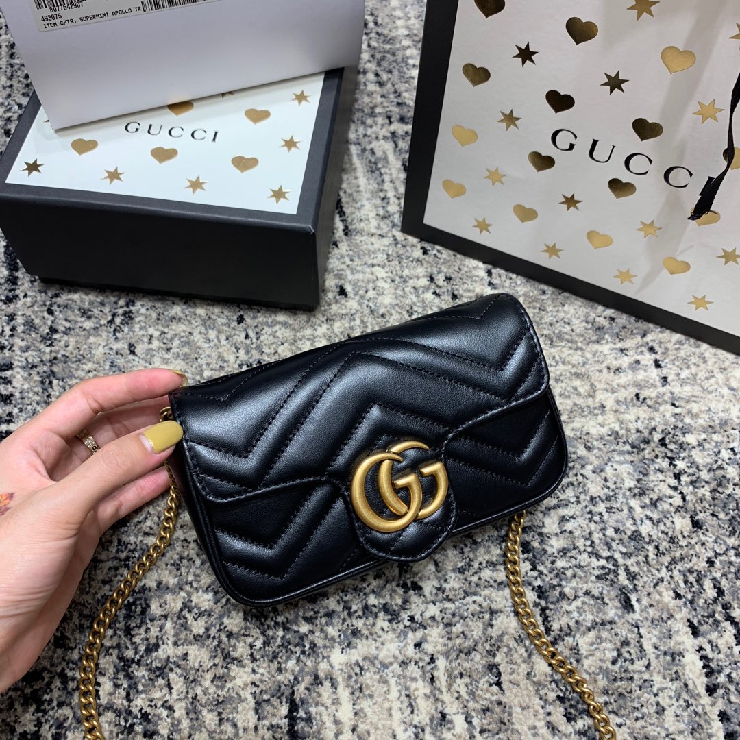 Gucci Marmont Mini 16.5cm Black Calfskin Gold Hardware Bag