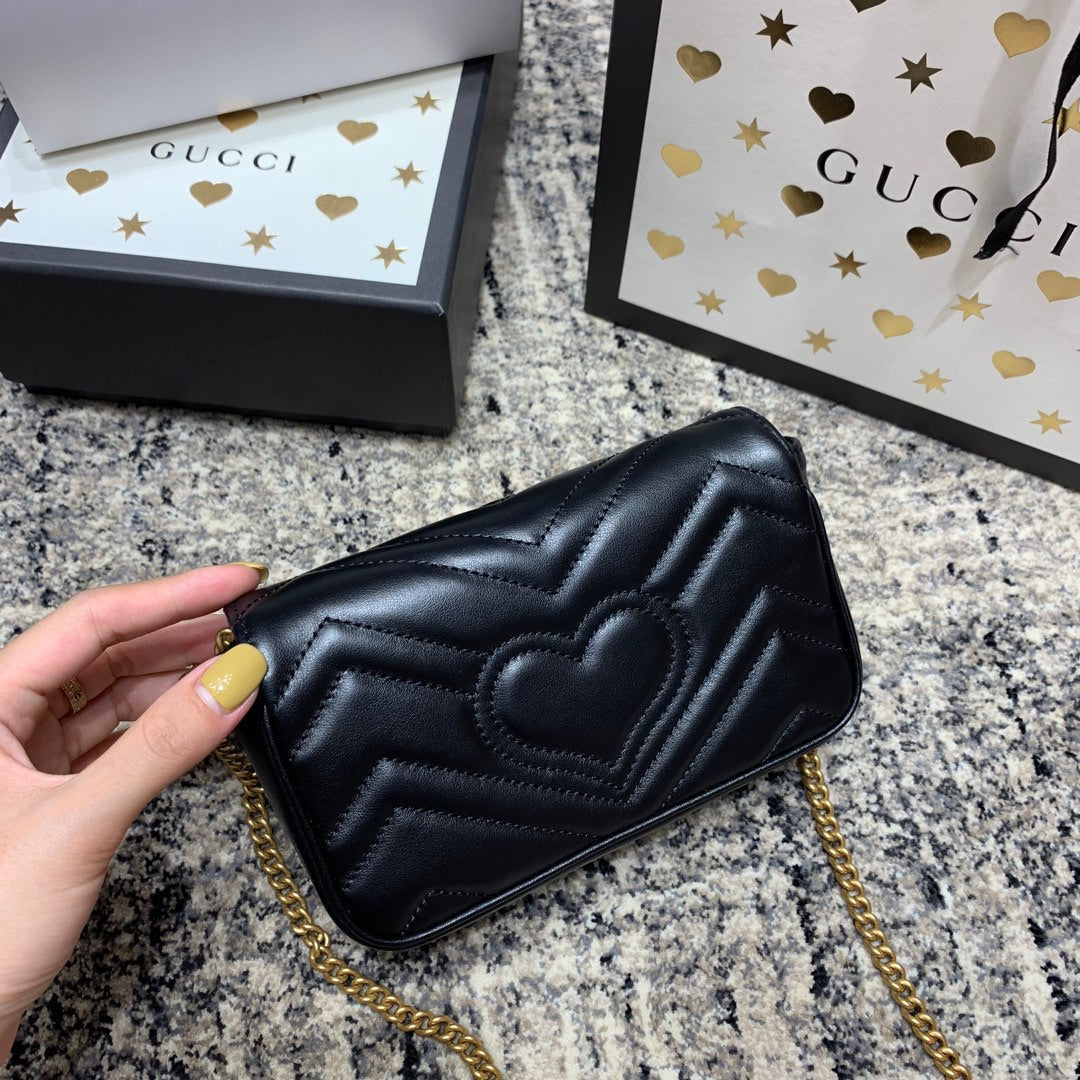 Gucci Marmont Mini 16.5cm Black Calfskin Gold Hardware Bag