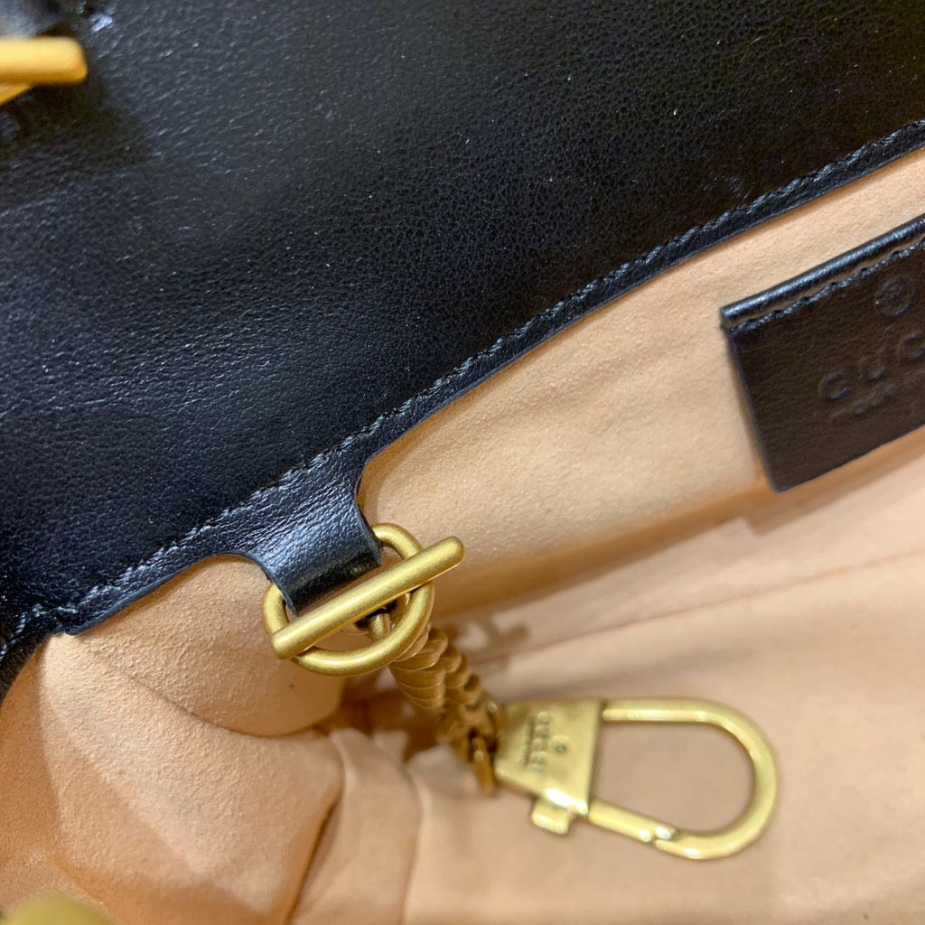 Gucci Marmont Mini 16.5cm Black Calfskin Gold Hardware Bag
