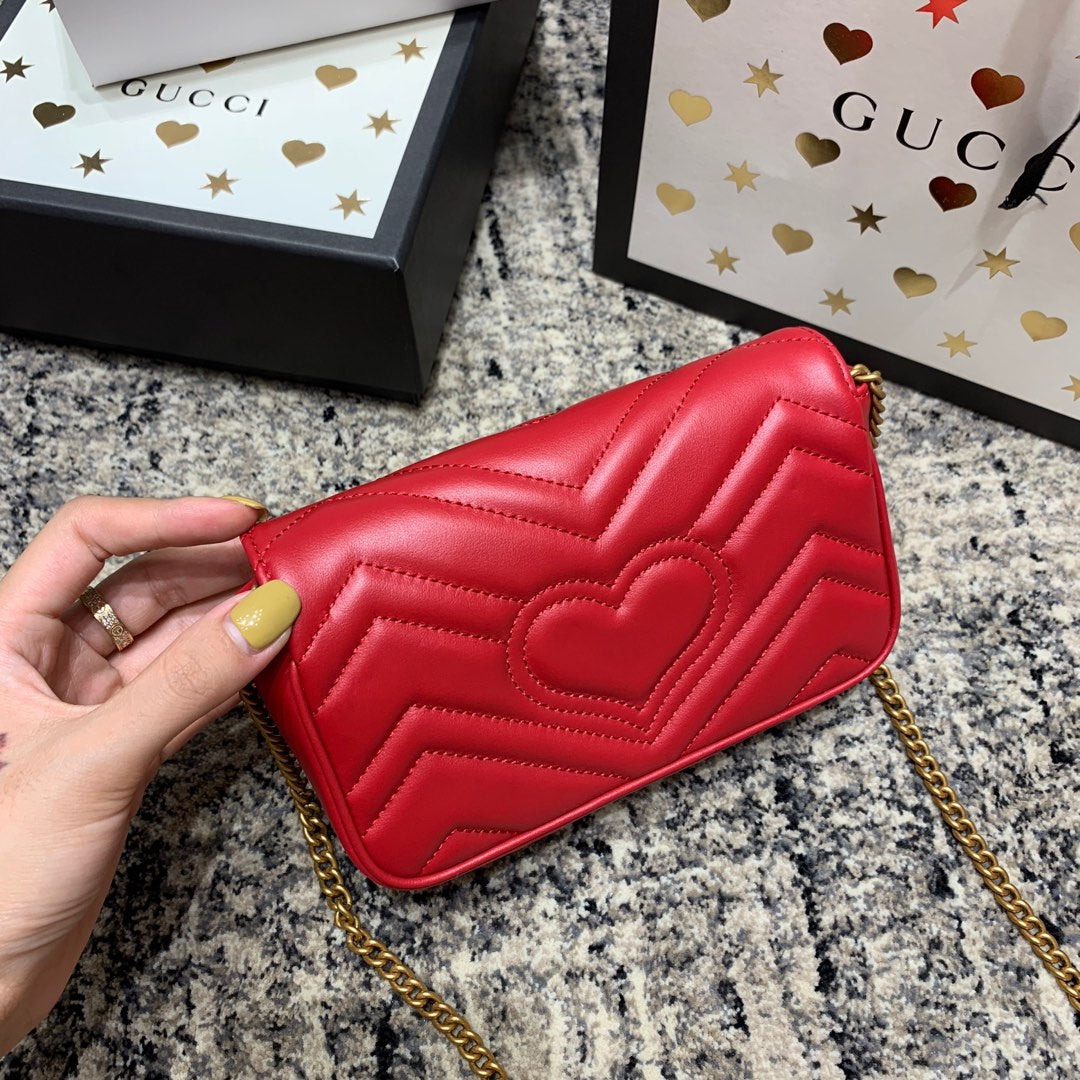 Gucci Marmont Mini 16.5cm Red Calfskin Gold Hardware Bag