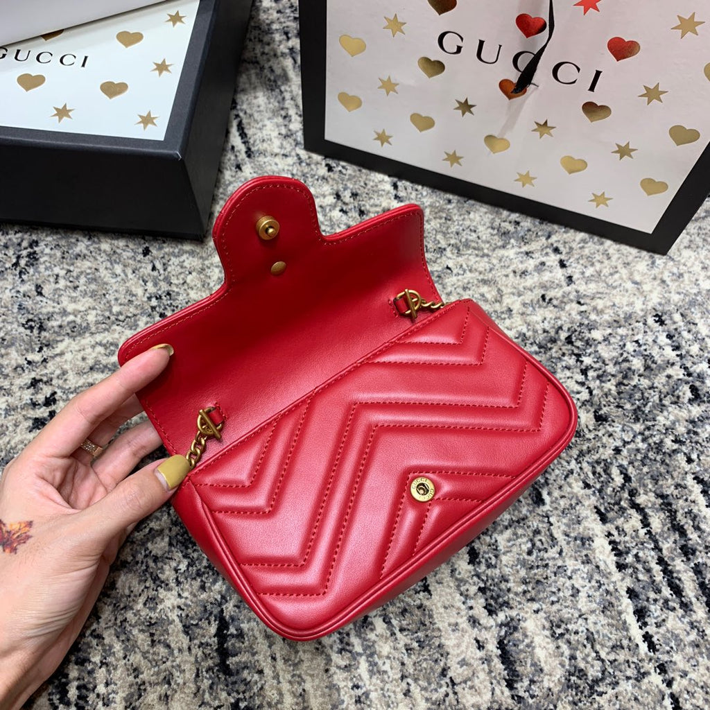 Gucci Marmont Mini 16.5cm Red Calfskin Gold Hardware Bag