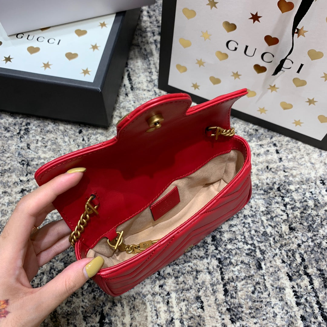 Gucci Marmont Mini 16.5cm Red Calfskin Gold Hardware Bag