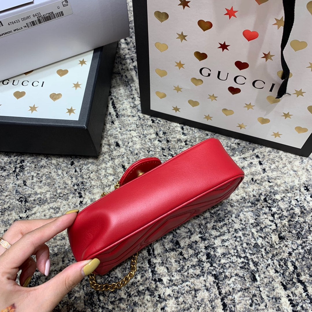 Gucci Marmont Mini 16.5cm Red Calfskin Gold Hardware Bag